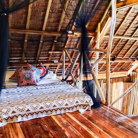 Barya Lang Villa- Native Villa With Jeepney Room El Nido Exterior foto